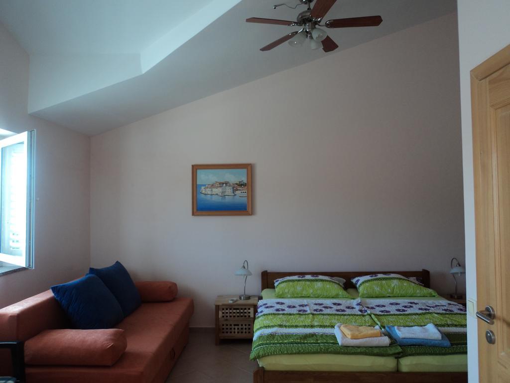 Delfini Apartment