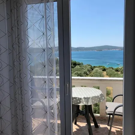 Apartments Delfini Sveti Filip i Jakov Esterno foto